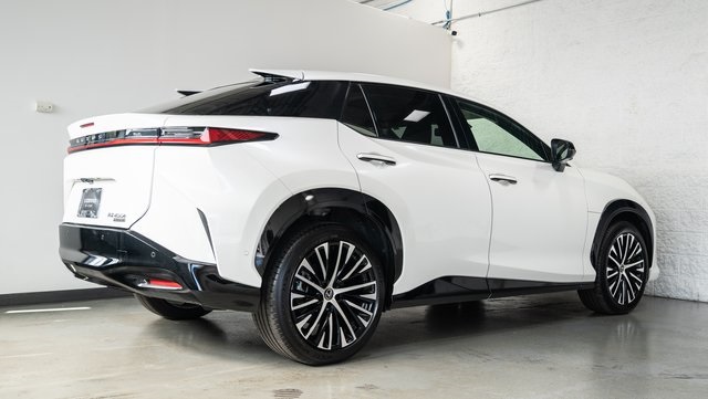 2023 Lexus RZ 450e Premium 4