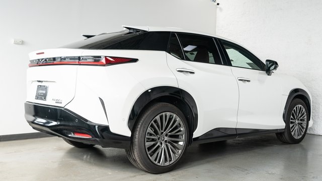 2023 Lexus RZ 450e Luxury 4