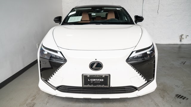 2023 Lexus RZ 450e Luxury 5