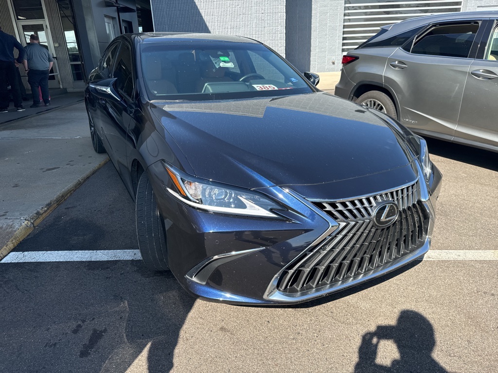 2022 Lexus ES 350 1