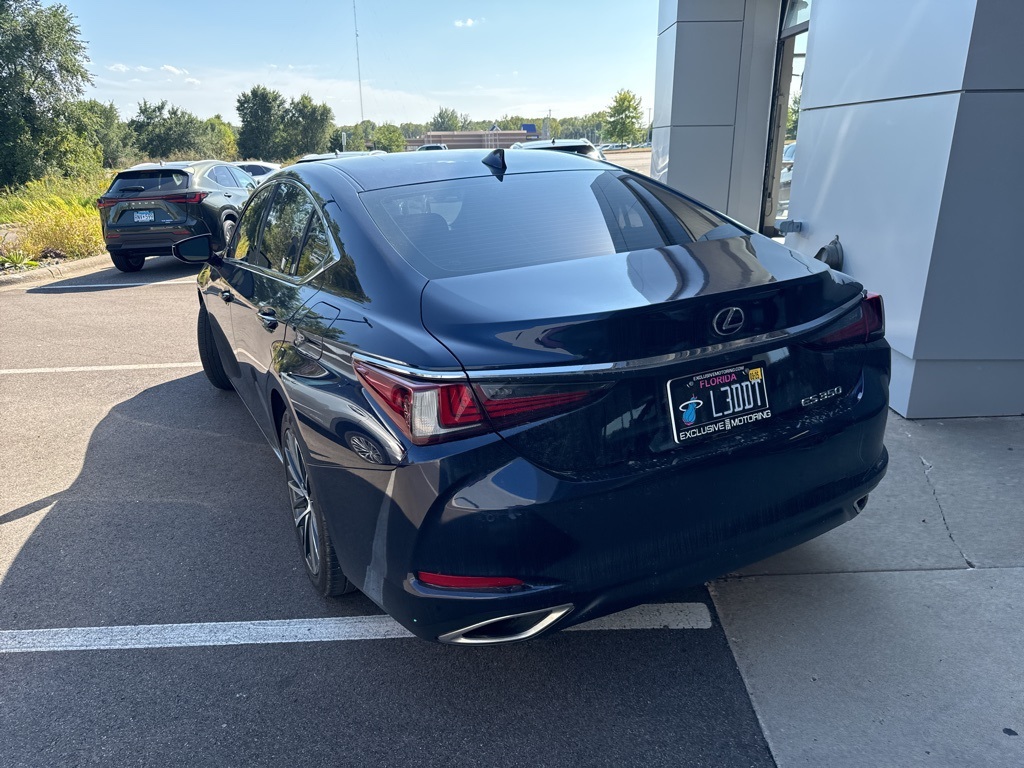 2022 Lexus ES 350 5