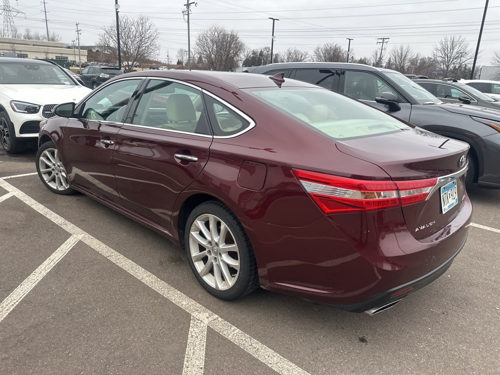 2015 Toyota Avalon Limited 9