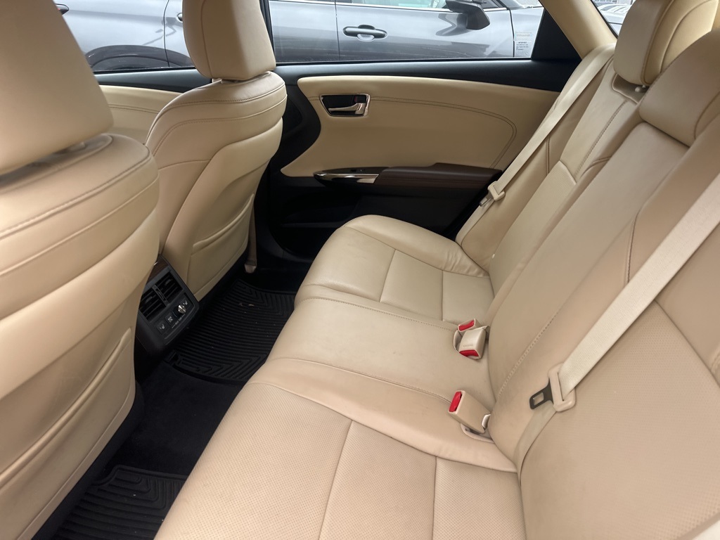 2015 Toyota Avalon Limited 26