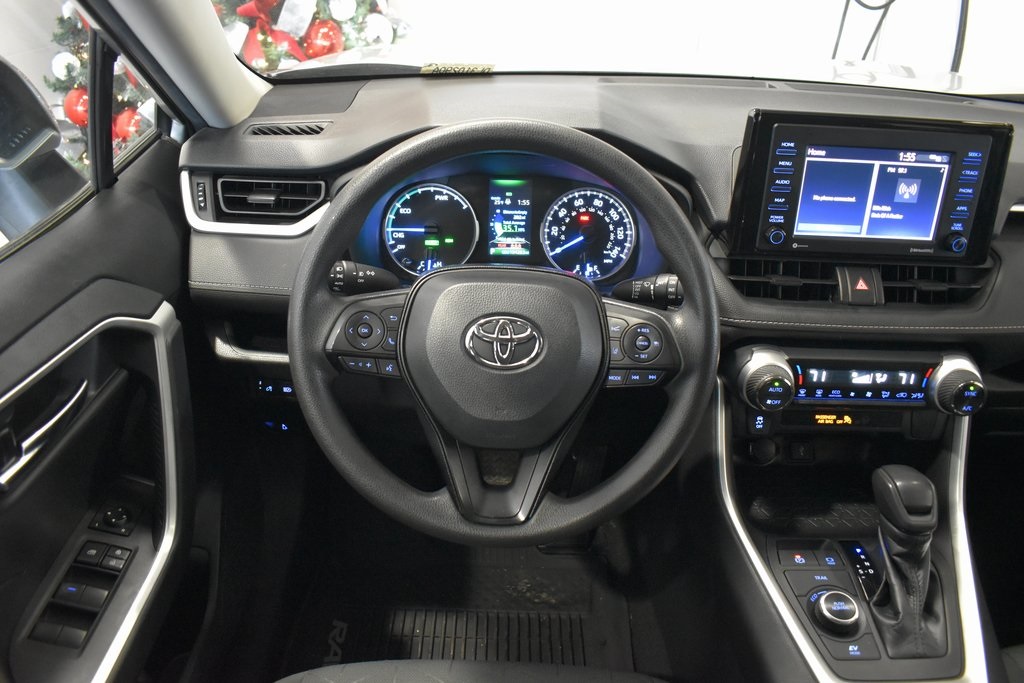 2020 Toyota RAV4 Hybrid XLE 7