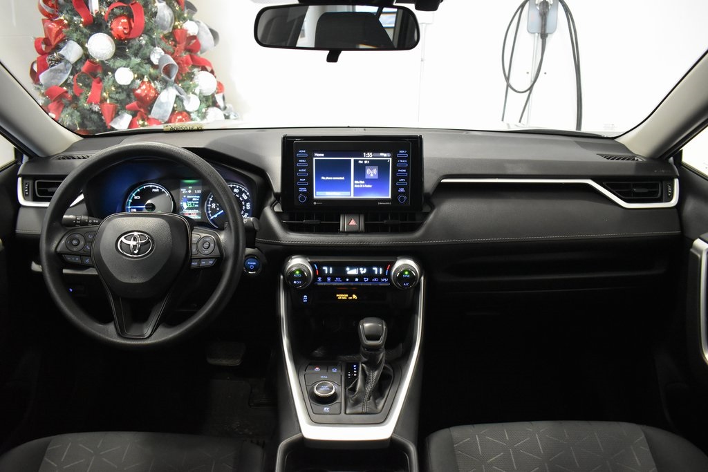 2020 Toyota RAV4 Hybrid XLE 9