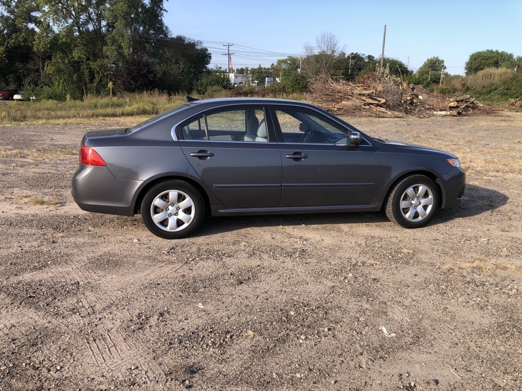 2009 Kia Optima LX 11