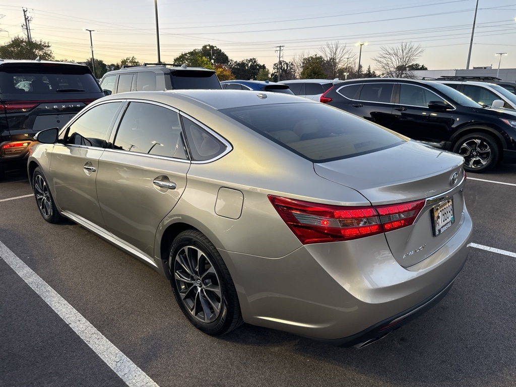 2017 Toyota Avalon  5