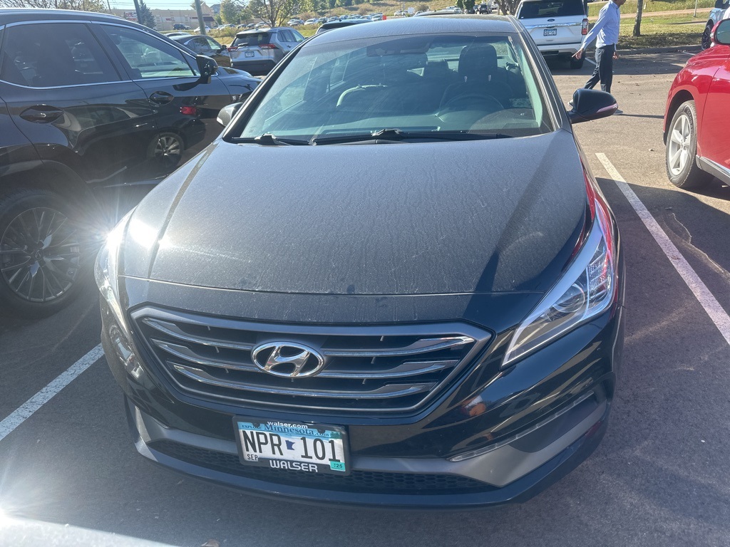 2015 Hyundai Sonata Sport 3