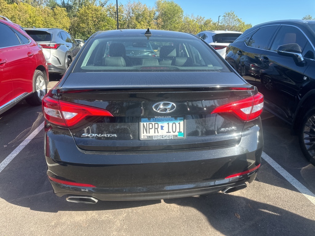 2015 Hyundai Sonata Sport 8