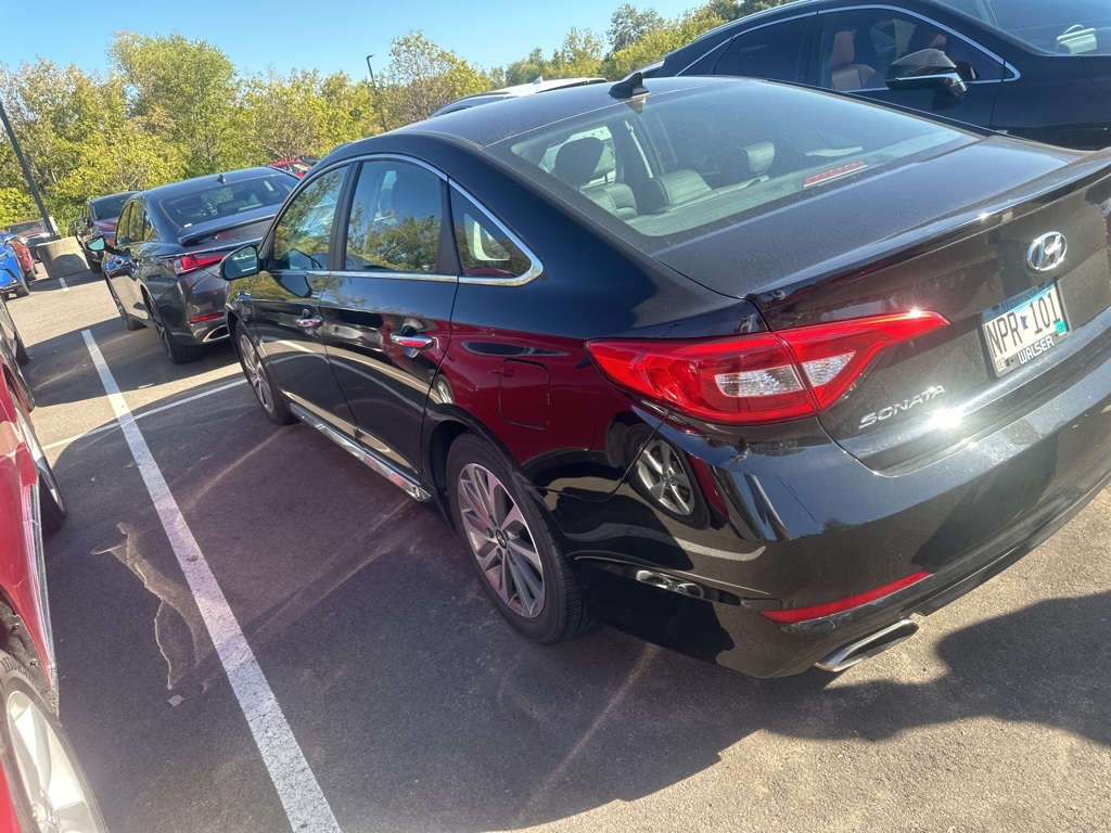 2015 Hyundai Sonata Sport 11