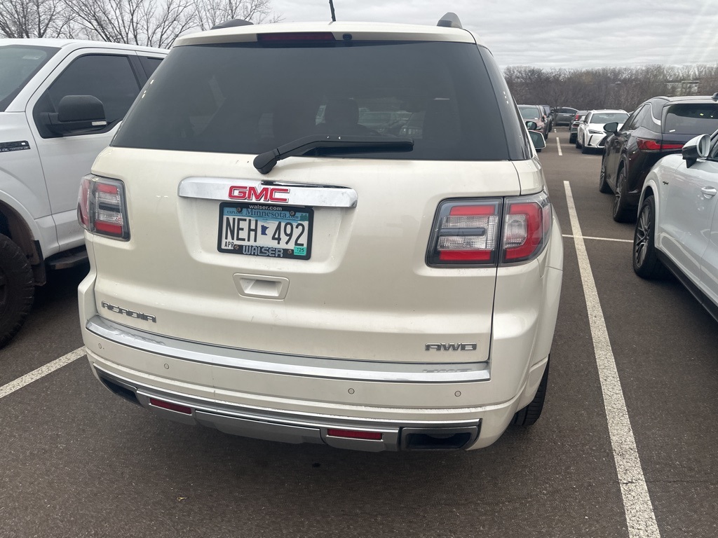 2015 GMC Acadia Denali 9