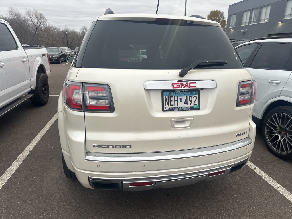 2015 GMC Acadia Denali 11