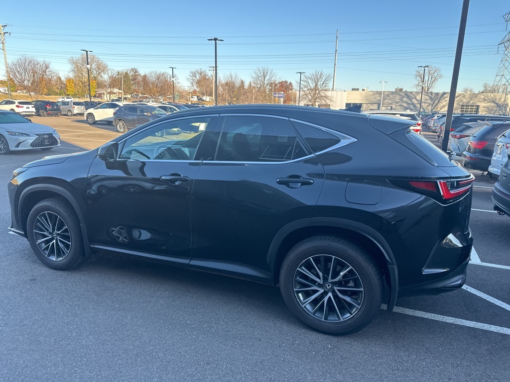 2024 Lexus NX 350h Premium 16