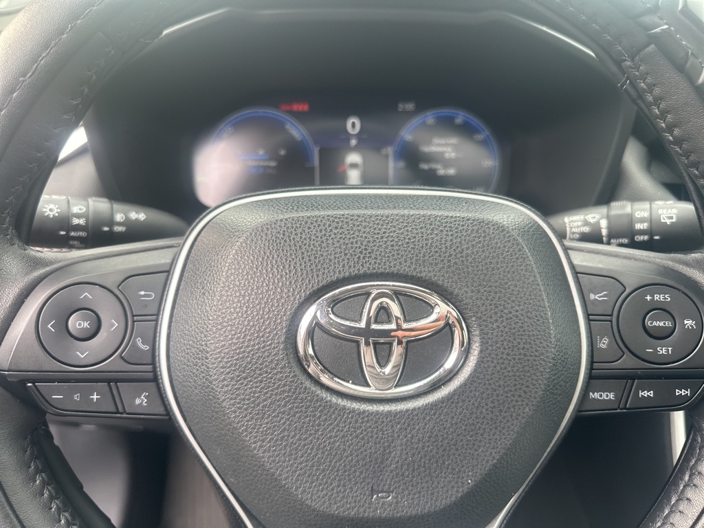 2023 Toyota RAV4 Hybrid Limited 13