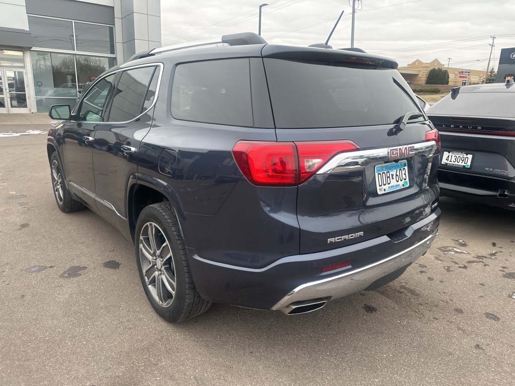 2019 GMC Acadia Denali 10