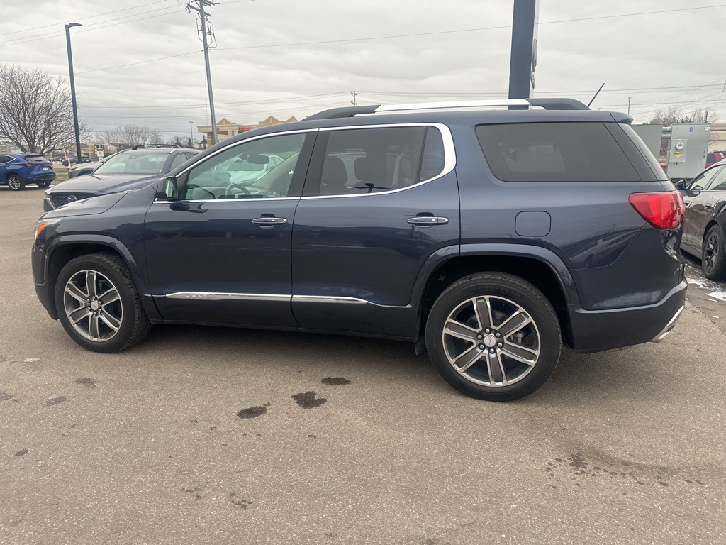 2019 GMC Acadia Denali 12