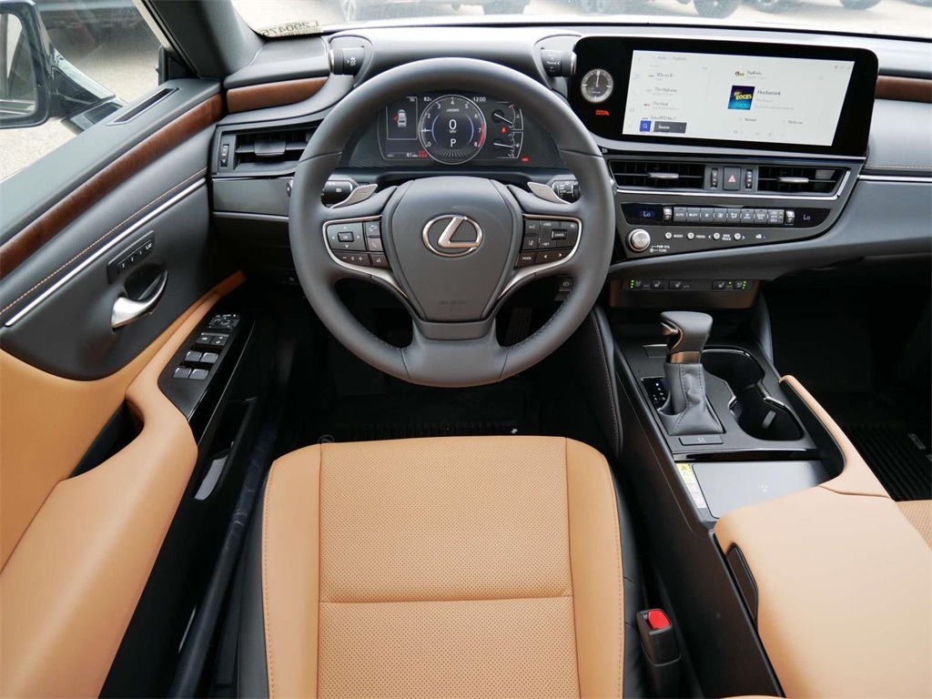 2024 Lexus ES 350 11