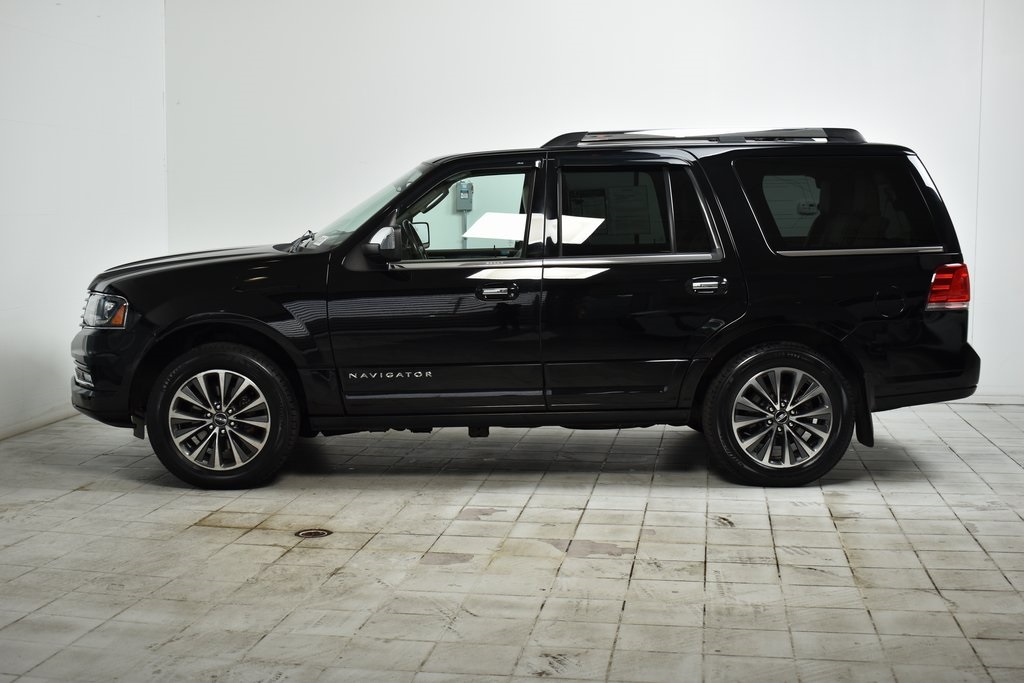 2017 Lincoln Navigator Select 4