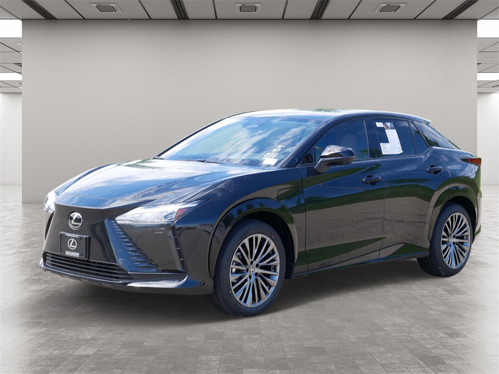 2024 Lexus RZ 450e Luxury 2