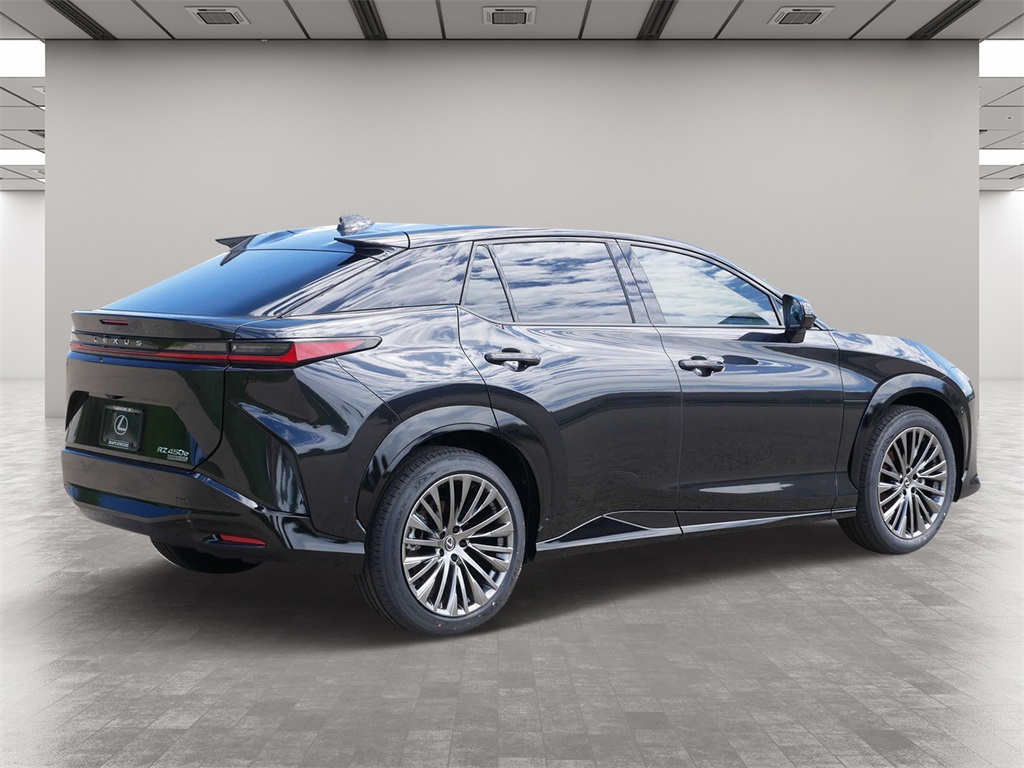 2024 Lexus RZ 450e Luxury 5