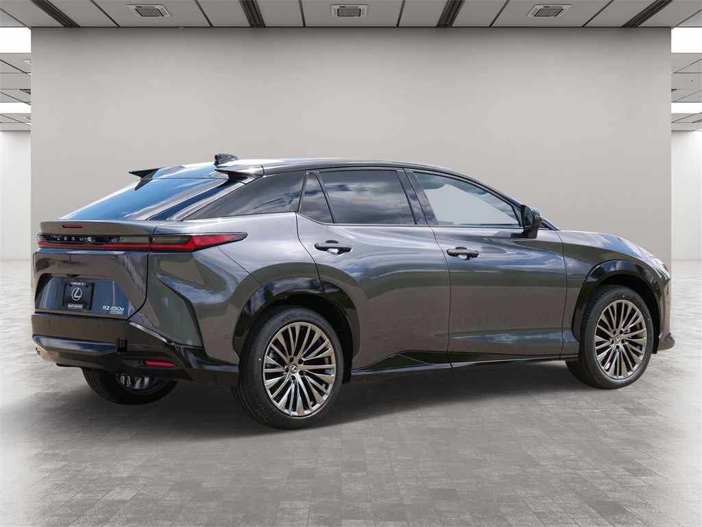 2024 Lexus RZ 450e Luxury 5