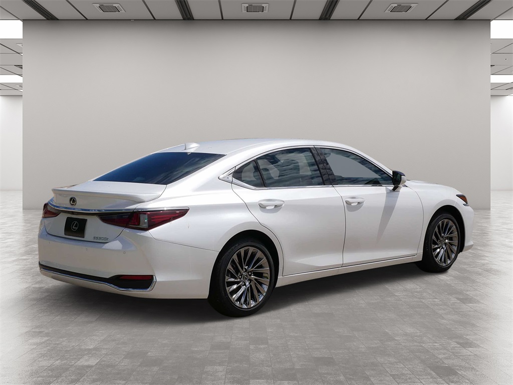 2024 Lexus ES 300h Ultra Luxury 5