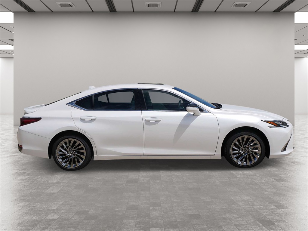 2024 Lexus ES 300h Ultra Luxury 6