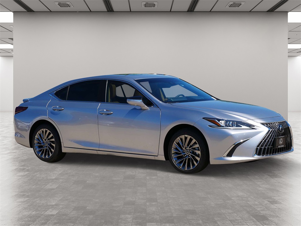 2024 Lexus ES 300h Luxury 1
