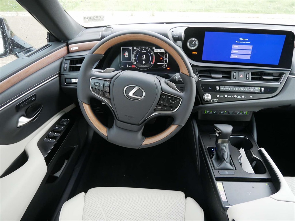 2024 Lexus ES 350 Luxury 12