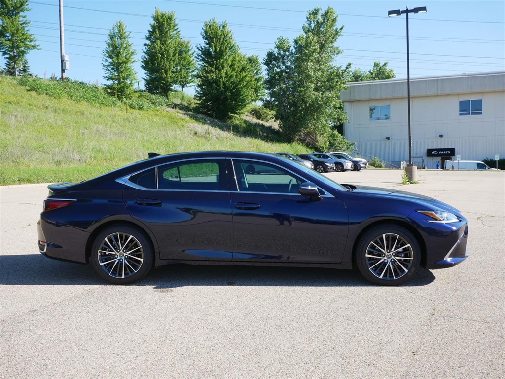 2024 Lexus ES 300h 6