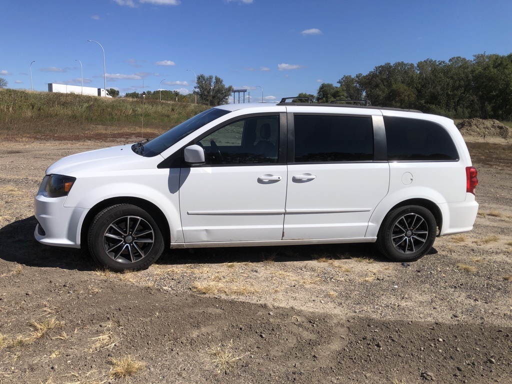 2016 Dodge Grand Caravan R/T 4