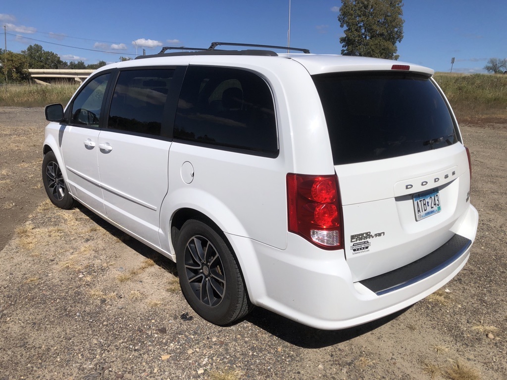 2016 Dodge Grand Caravan R/T 6