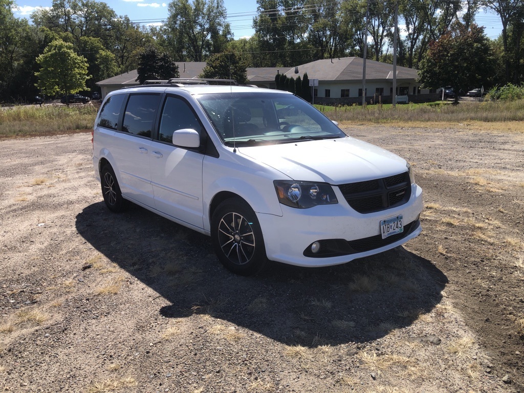 2016 Dodge Grand Caravan R/T 11