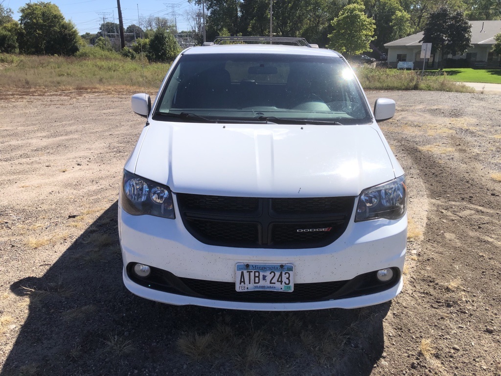 2016 Dodge Grand Caravan R/T 14