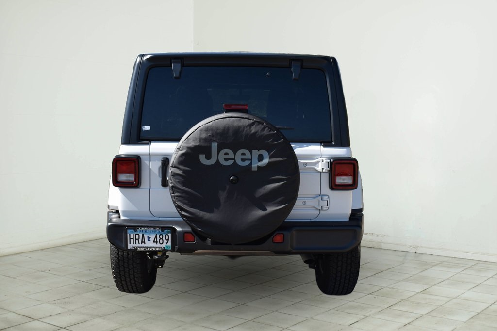 2022 Jeep Wrangler Unlimited Sahara 3