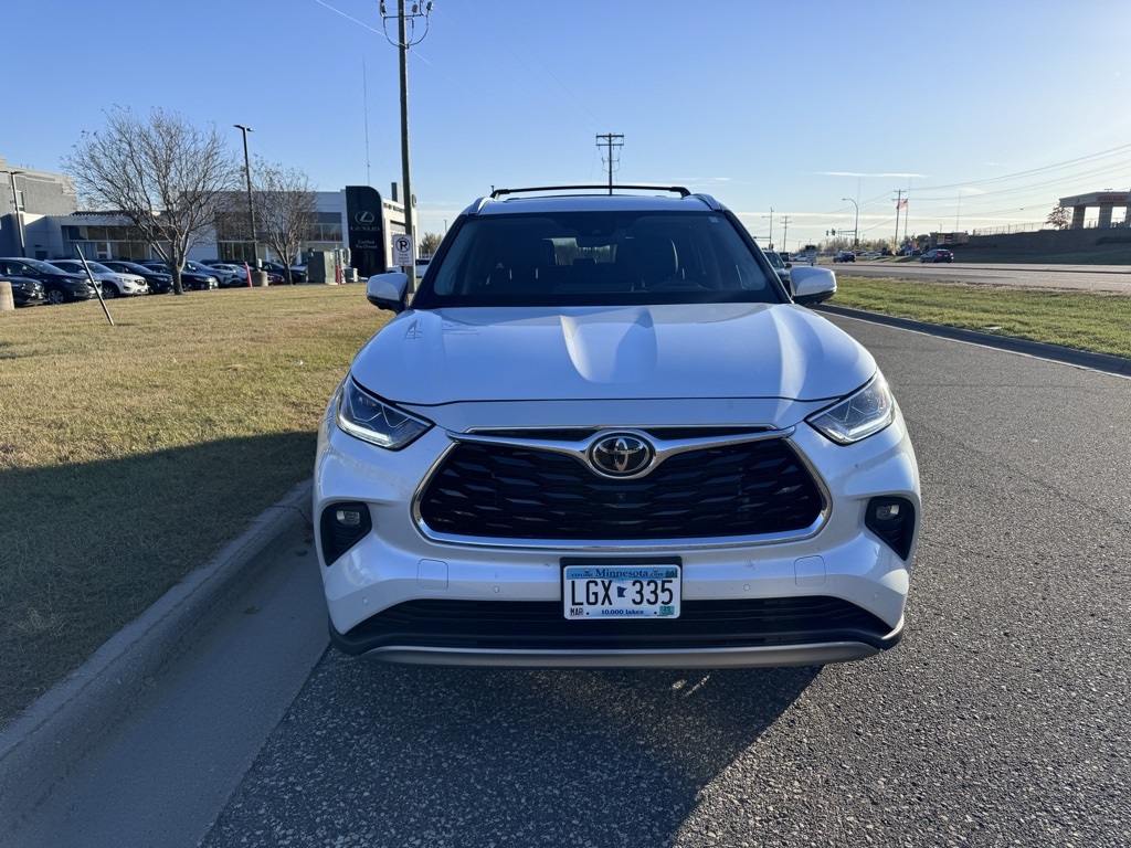 2023 Toyota Highlander Platinum 2