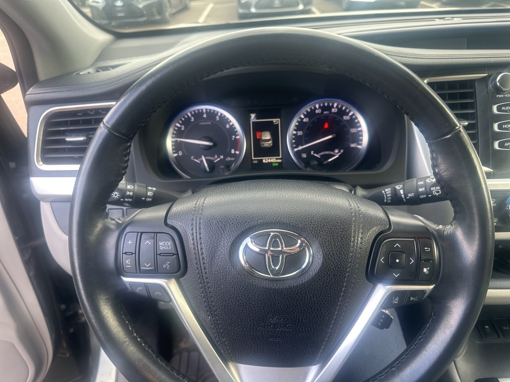 2018 Toyota Highlander XLE 10