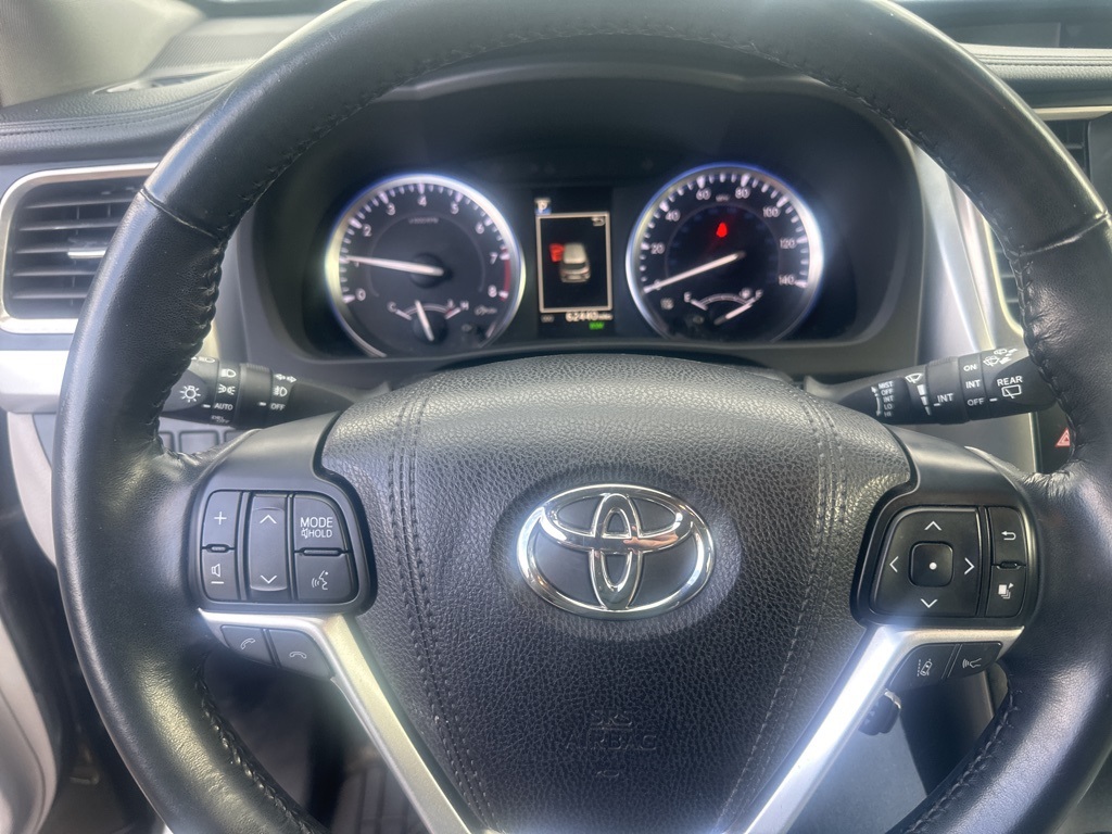 2018 Toyota Highlander XLE 11