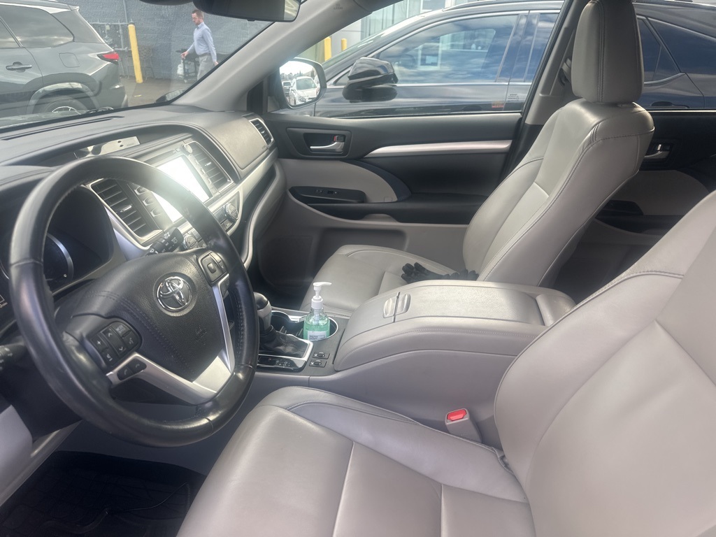 2018 Toyota Highlander XLE 21