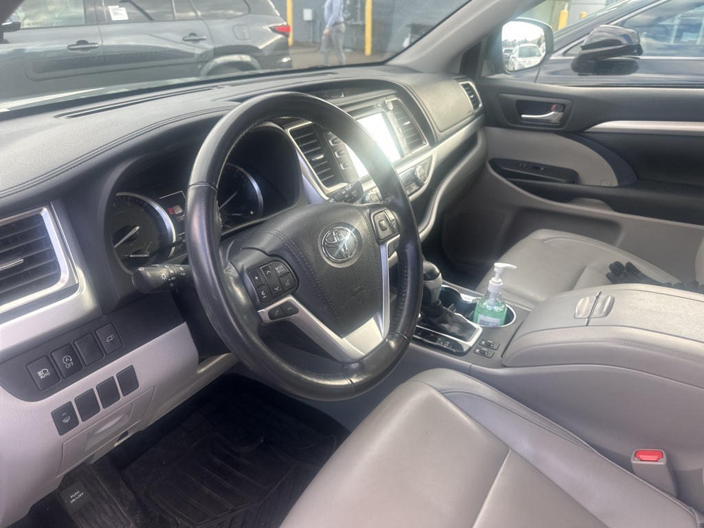 2018 Toyota Highlander XLE 22