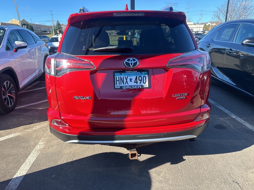 2016 Toyota RAV4 Limited 8