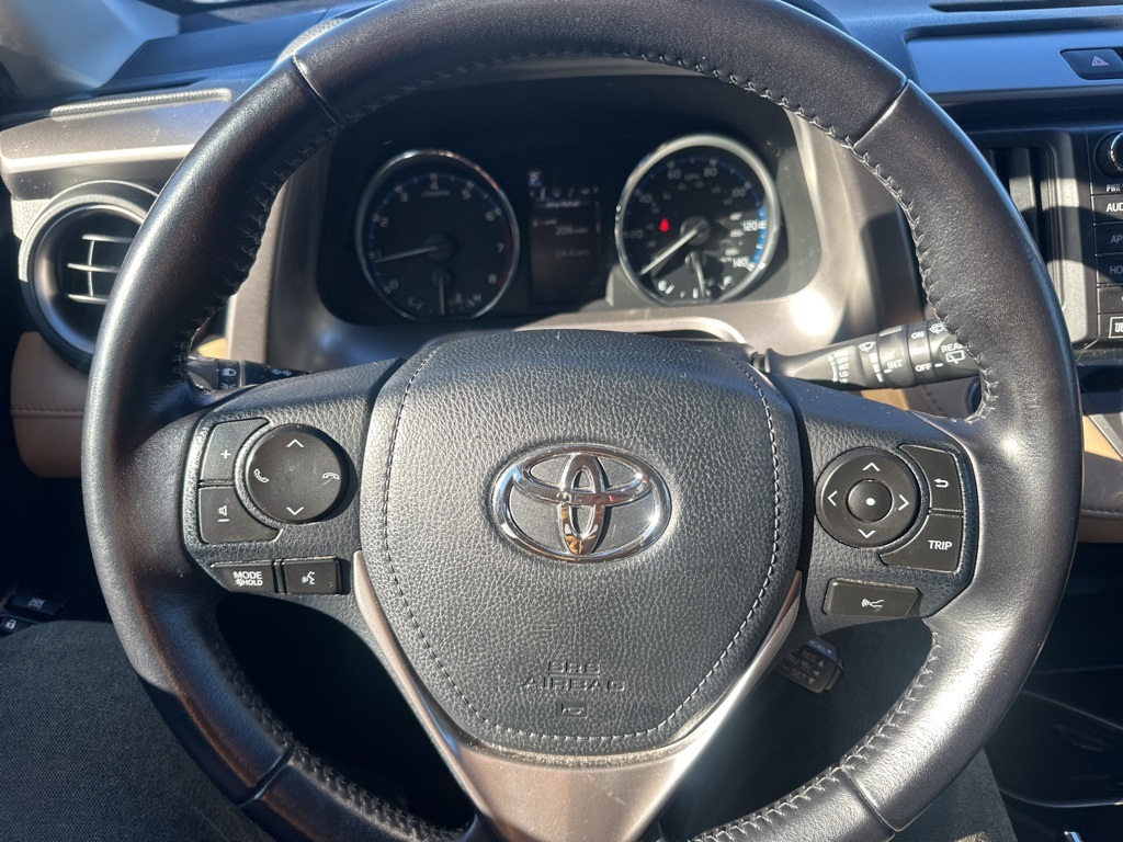 2016 Toyota RAV4 Limited 22