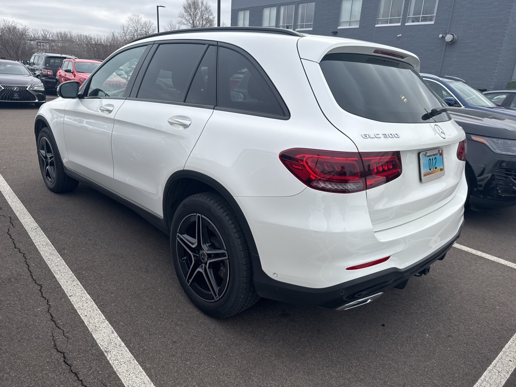 2021 Mercedes-Benz GLC GLC 300 11