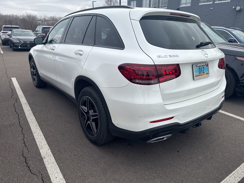 2021 Mercedes-Benz GLC GLC 300 12