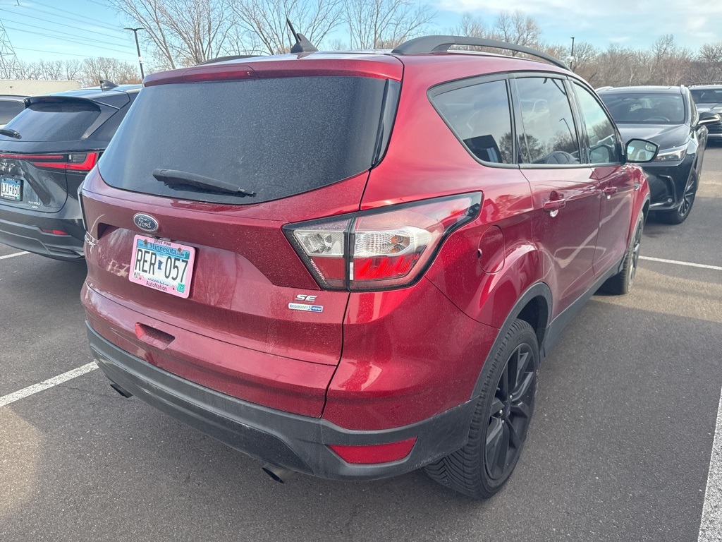 2018 Ford Escape SE 17