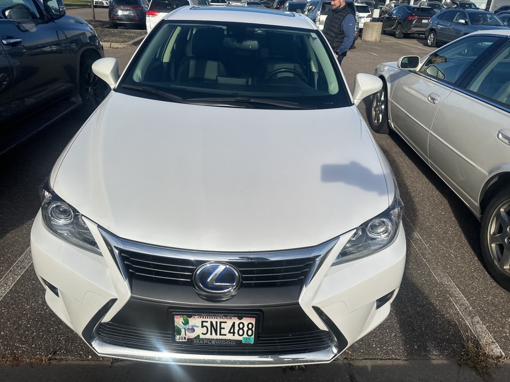 2016 Lexus CT 200h 2