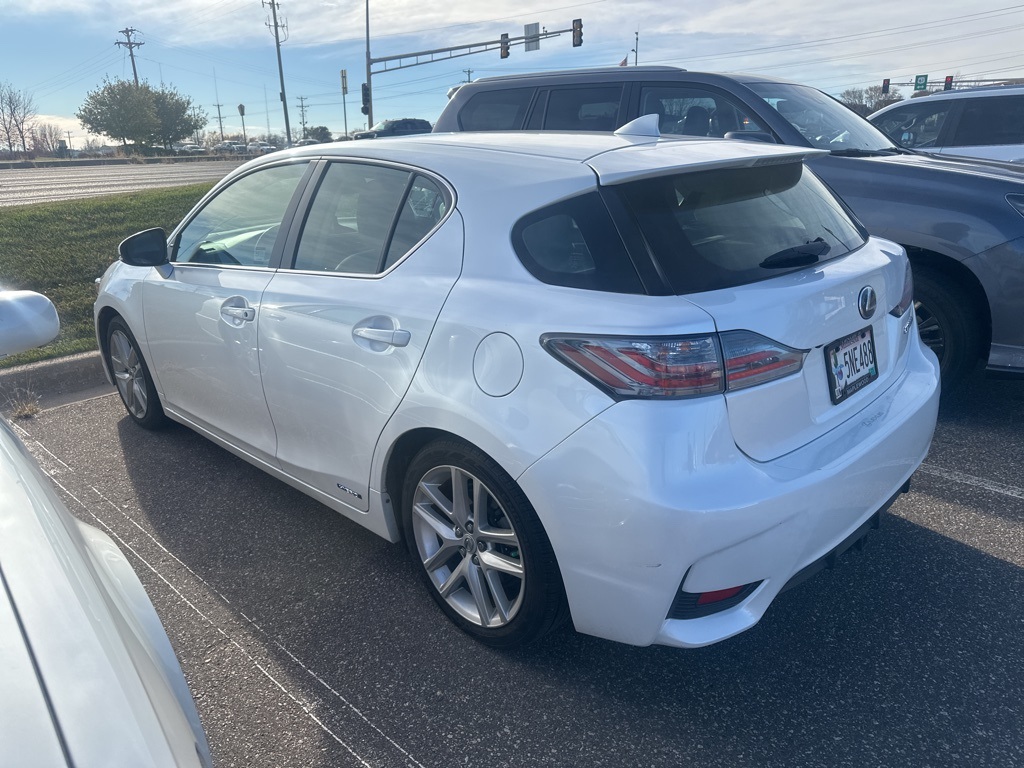 2016 Lexus CT 200h 4