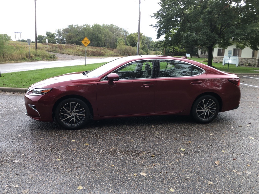 2016 Lexus ES 350 3