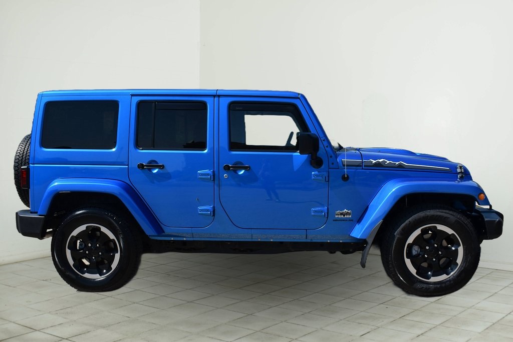 2014 Jeep Wrangler Sahara 2