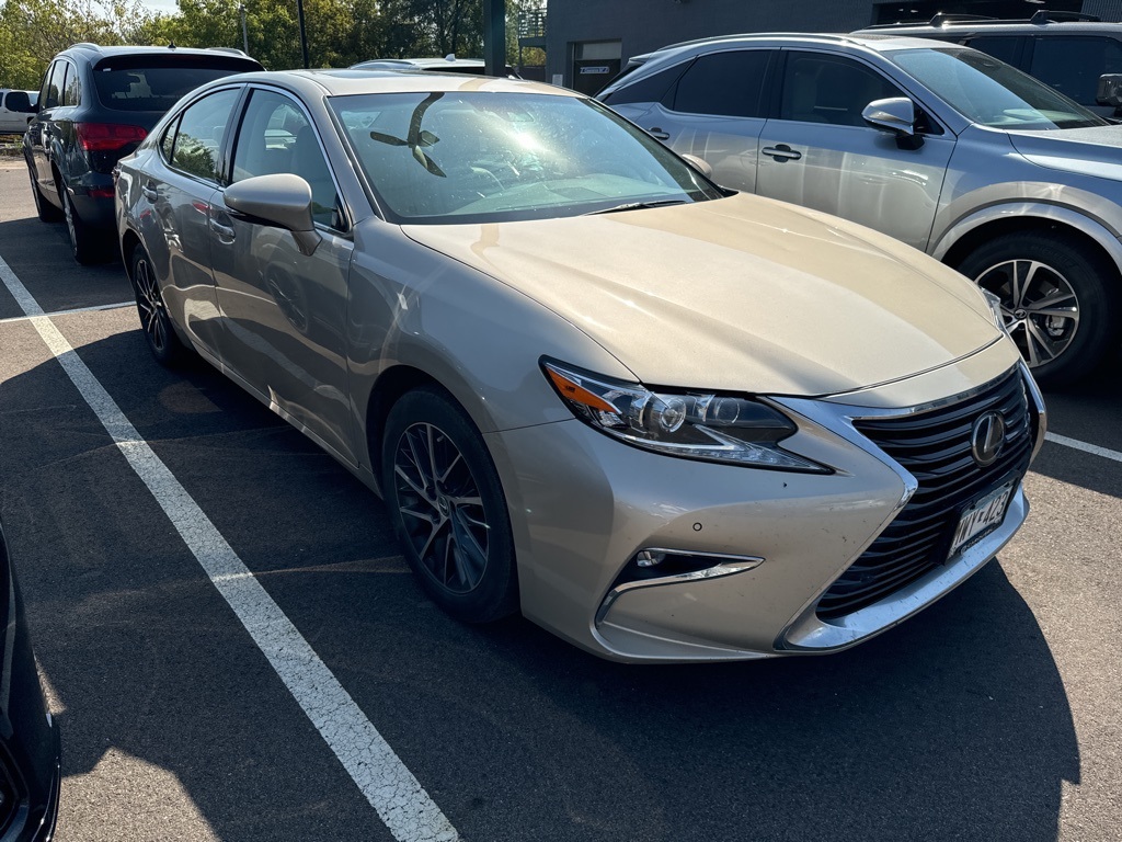 2017 Lexus ES 350 1